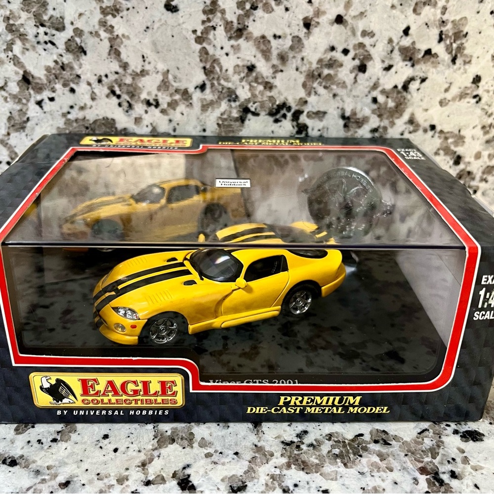 GTS 2001 Dodge Viper car model - Picture 4 of 9